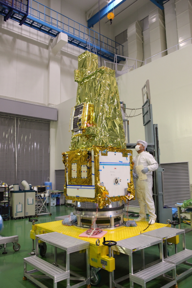 惑星分光観測衛星「SPRINT-A」真空試験の様子(2)