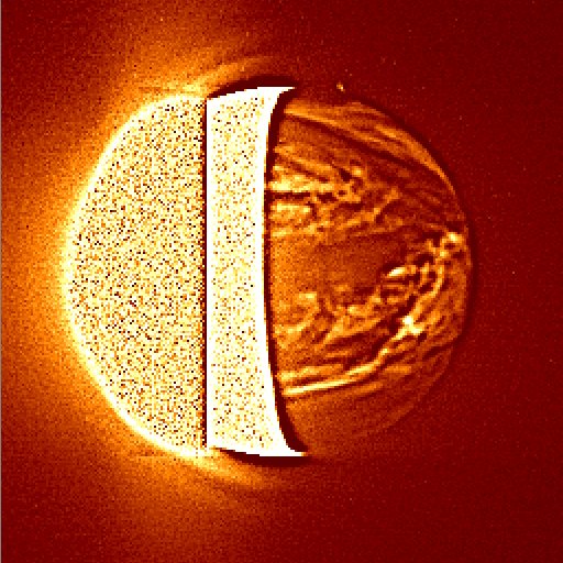 IR2 カメラによる金星夜面の画像